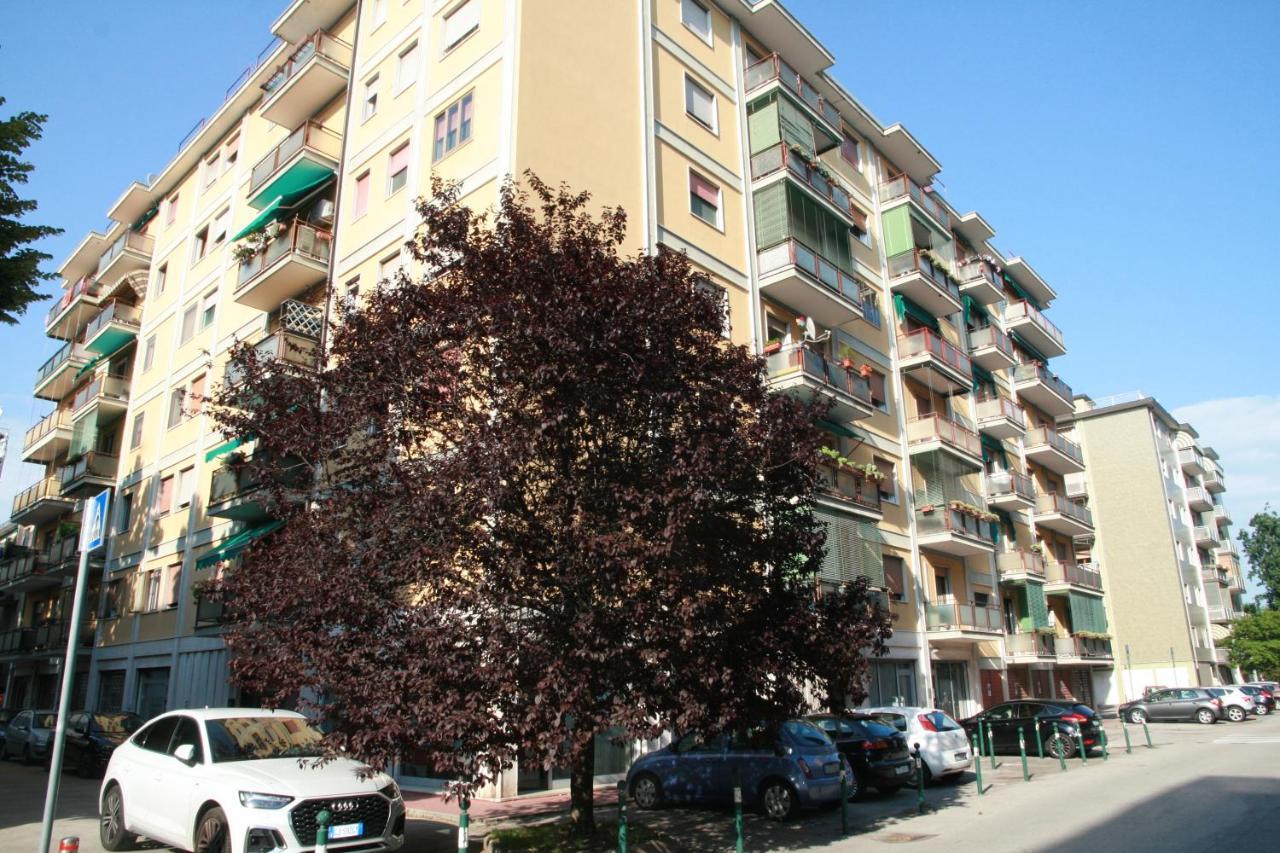 La Casa Di Nina Apartment Mestre Exterior foto